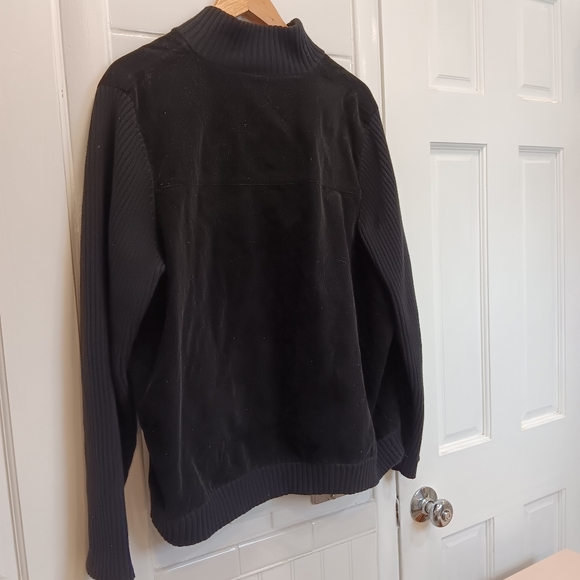 Jacket - Picture 8 of 10